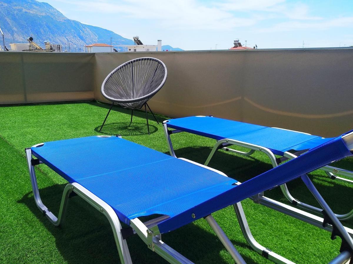Tiny Central Penthouse, Big Terrace 칼라마타 외부 사진